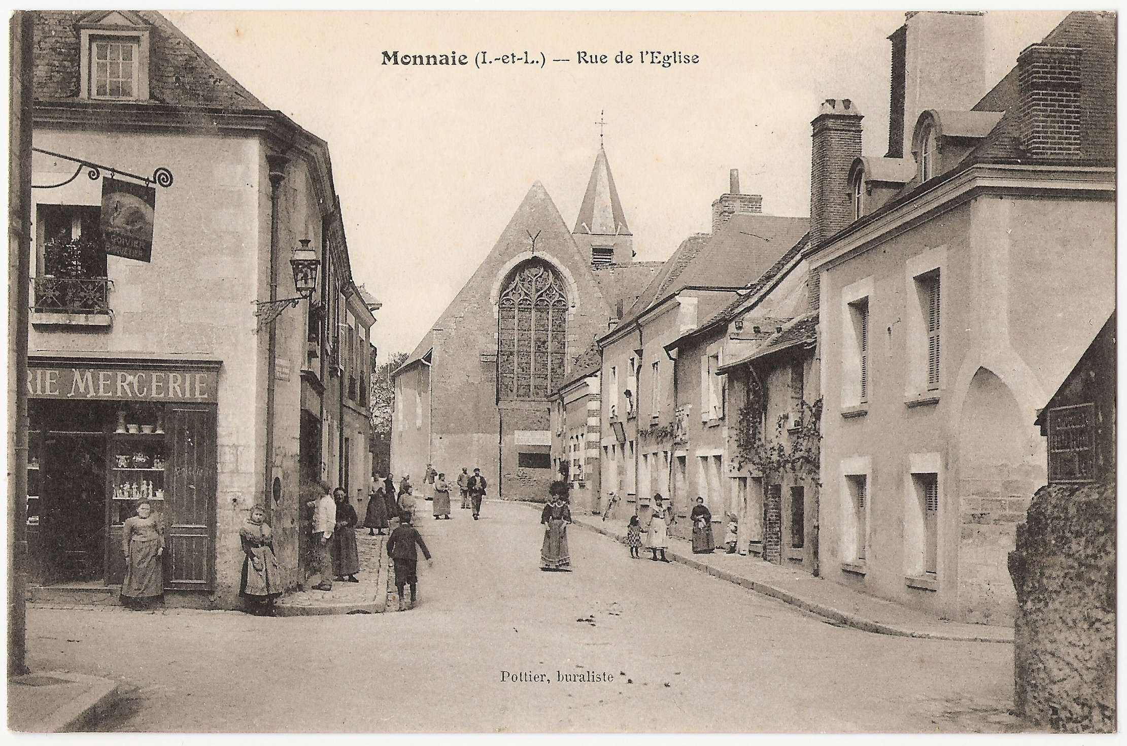 carte postale Monnaie - ancienne mairie de la révolution à l'empire