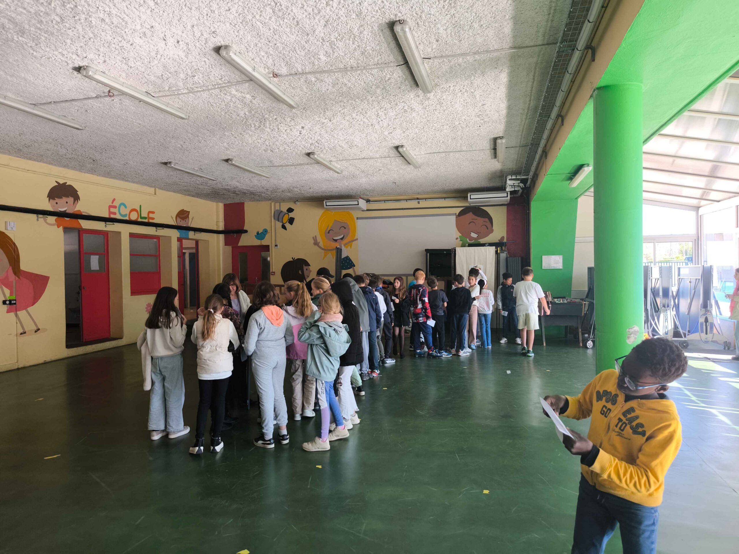 Les CM1-CM2 en ligne pour voter pour le CMJ